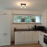 Wintergarten Fuer 8 Gaeste Und 2 Hunde In Der Eifel Mit Toller Aussicht, Kamin Und Garten Appartement Schleiden