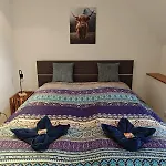 Wintergarten Fuer 8 Gaeste Und 2 Hunde In Der Eifel Mit Toller Aussicht, Kamin Und Garten *