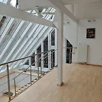 Wintergarten Fuer 8 Gaeste Und 2 Hunde In Der Eifel Mit Toller Aussicht, Kamin Und Garten Appartement *