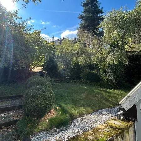 Apartmán Wintergarten Fuer 8 Gaeste Und 2 Hunde In Der Eifel Mit Toller Aussicht, Kamin Und Garten