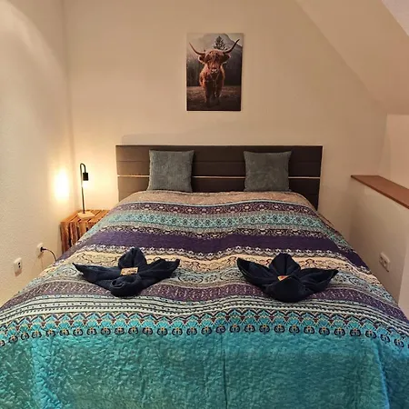 Wintergarten Fuer 8 Gaeste Und 2 Hunde In Der Eifel Mit Toller Aussicht, Kamin Und Garten *