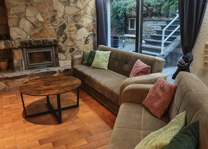 Wintergarten Fuer 8 Gaeste Und 2 Hunde In Der Eifel Mit Toller Aussicht, Kamin Und Garten *